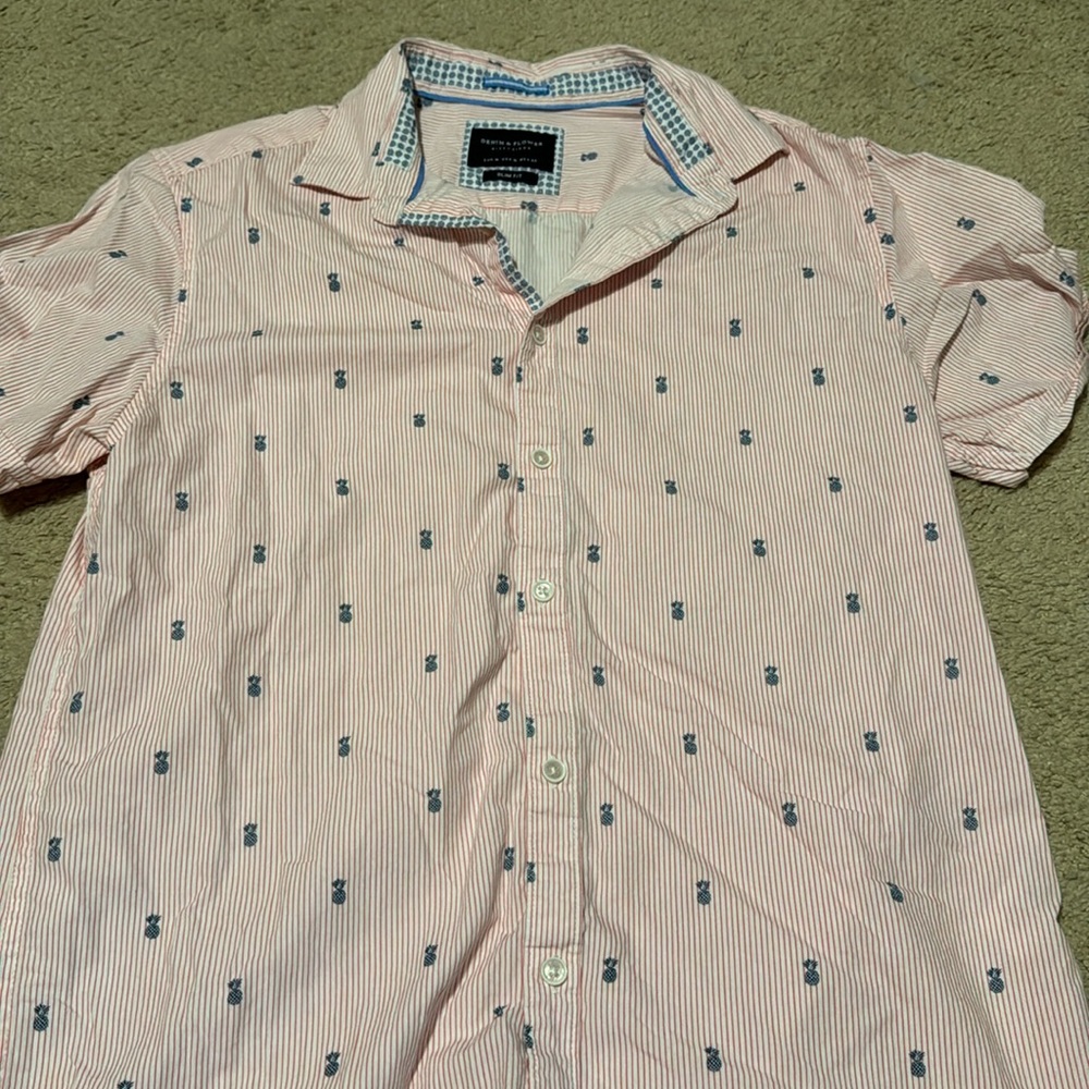 Men’s pink button down with pineapples. Slim fit